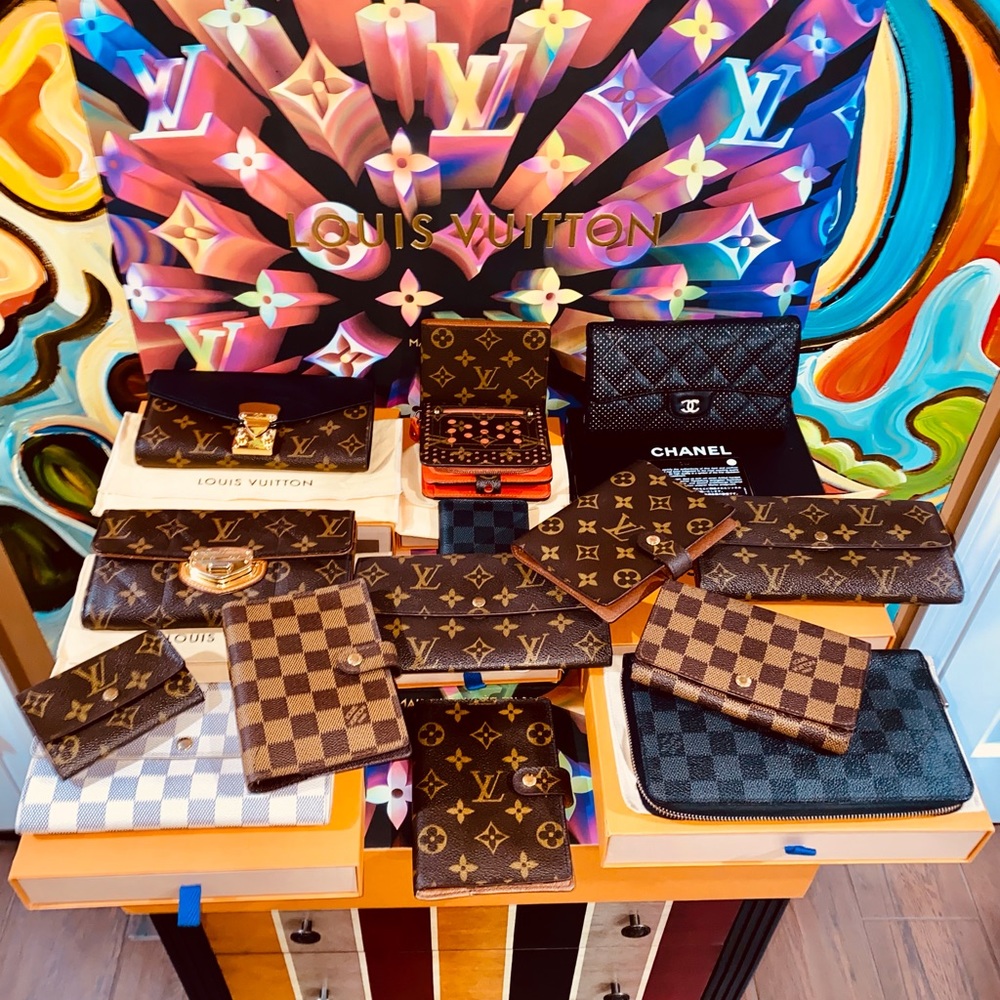 😍Authentic Louis Vuitton Wallets & Chanel Wallet